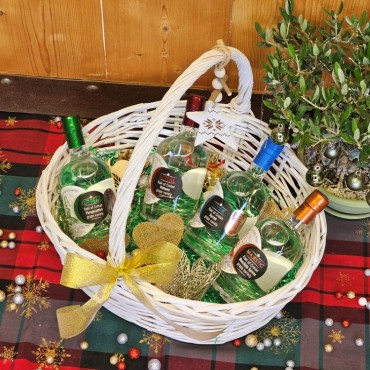 Cretan Treasure Xmas Gift – Handmade basket featuring 4 premium single-variety Cretan Tsikoudias.